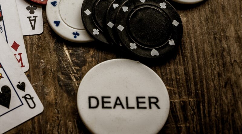 Dealer button